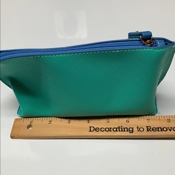 La Mer Zippered cosmetic bag NWOT - Picture 7 of 11